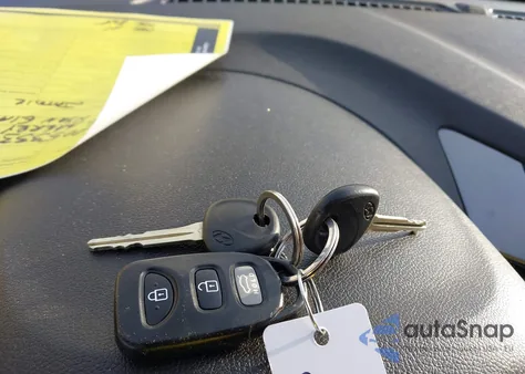 2015 Hyundai Elantra Se z USA, uszkodzony, nr VIN 5NPDH4AEXFH621723